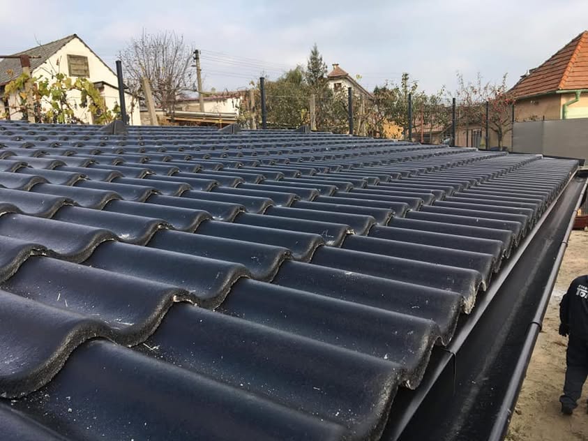 Altánok - Škridla Bramac Max 7 ebenovo čierna - Šaštín-Stráže