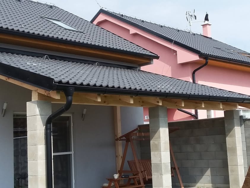 Altánok - Škridla Bramac Moravská čierna - Skalica - foto 3