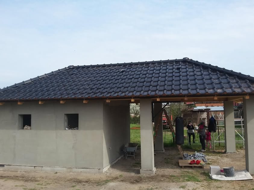 Altánok - Škridla Roben Monza Plus čierna glazúra - Gbely - foto 3