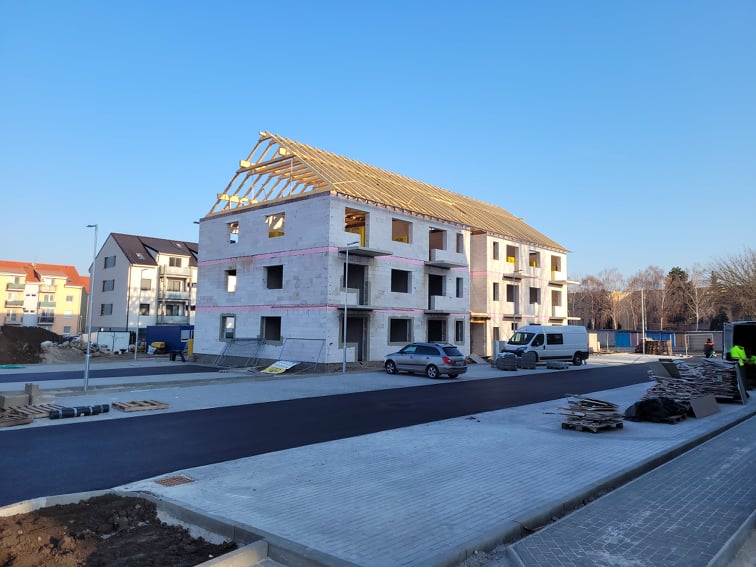 Krov Áčko činžiak - Skalica - foto 2