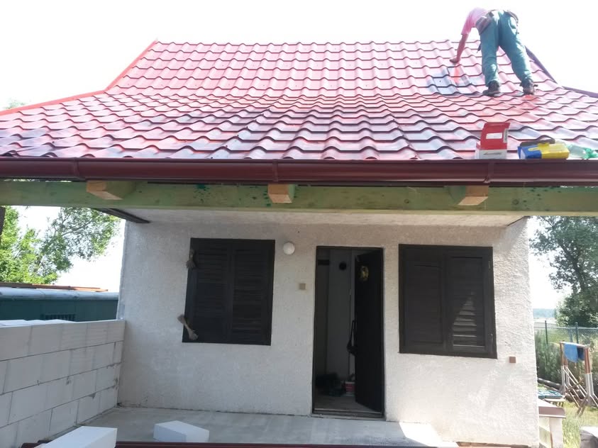 Plechová krytina - Blachotrapez Diament Eco Plus tmavočervená - foto 2