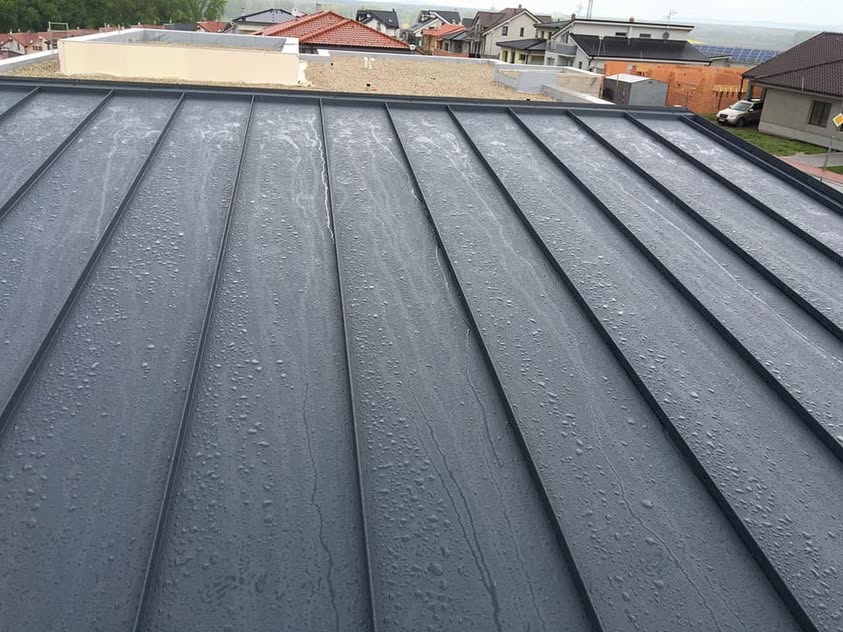 Plechová krytina - BP2 Lambda matná antracitová - Skalica - foto 2