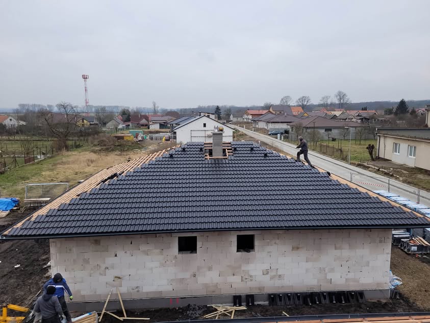 Škridla Bramac Klasik Platinum kráľovská čierna - Dojč