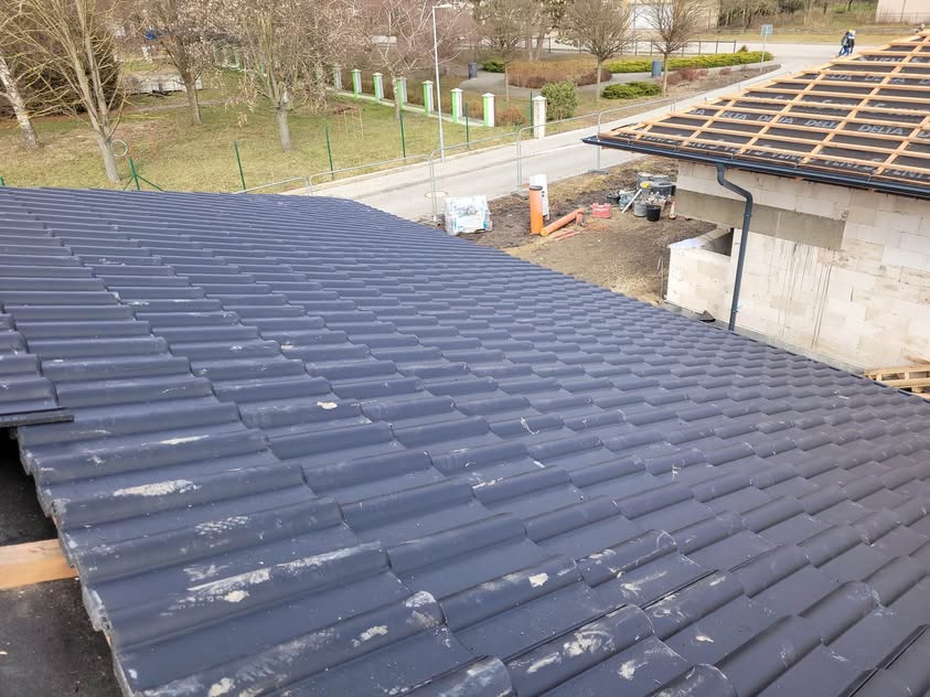 Škridla Bramac Klasik Platinum kráľovská čierna - Dojč - foto 2