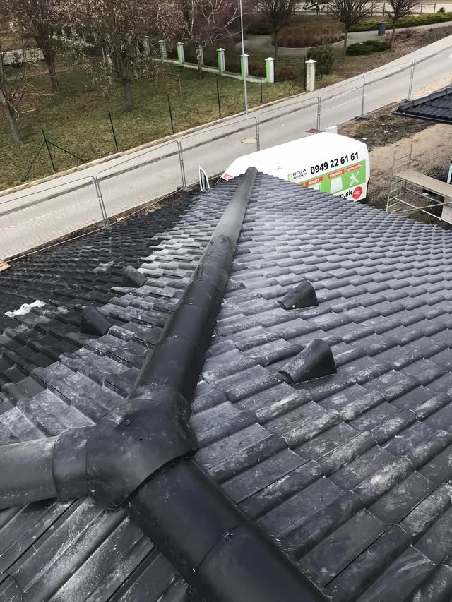 Škridla Bramac Klasik Platinum kráľovská čierna - Dojč - foto 4