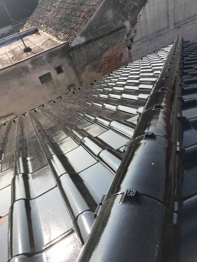 Škridla Creaton Balance čierna glazúra - Brodské - foto 2