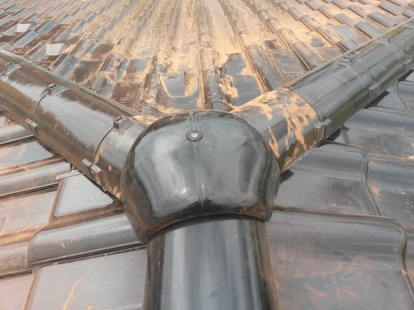 Škridla Creaton Balance čierna glazúra - Holíč