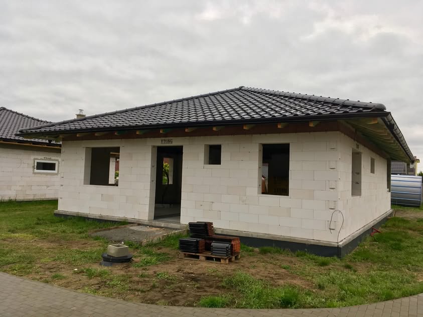 Škridla Creaton Balance čierna glazúra - Sekule