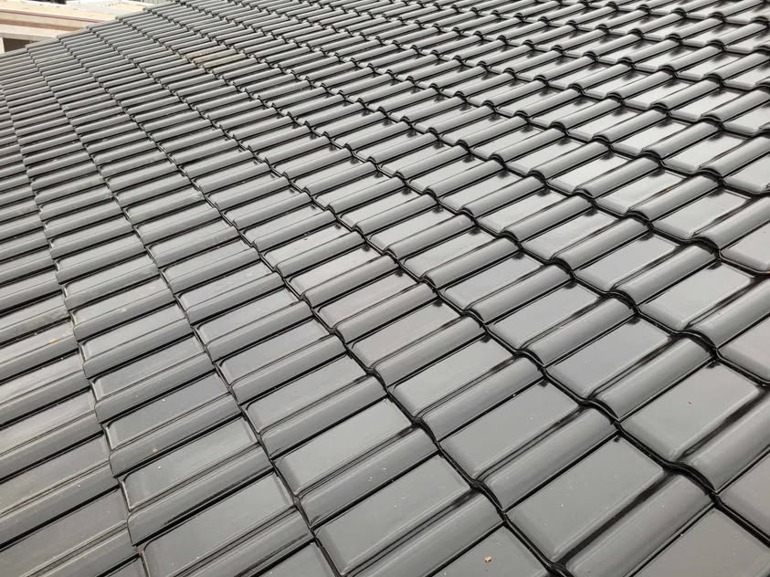 Škridla Creaton Balance čierna glazúra - Veselí nad Moravou - foto 5