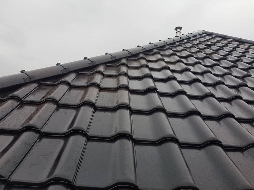 Škridla Creaton Magnum čierna glazúra - Gbely - foto 3