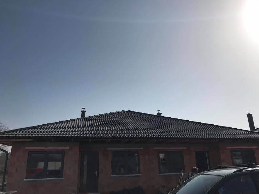 Škridla KM Beta Briliant čierna - Senica