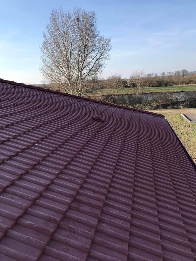 Škridla KM Beta briliant višňová - Holíč - foto 2