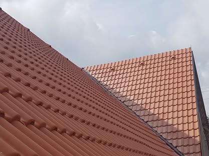 Škridla KM Beta Elegant tehlovočervená - Petrova Ves - foto 4