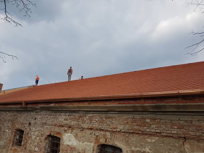 Škridla Tondach Bobrovka prírodná - Koniareň Márie Terézie Holíč