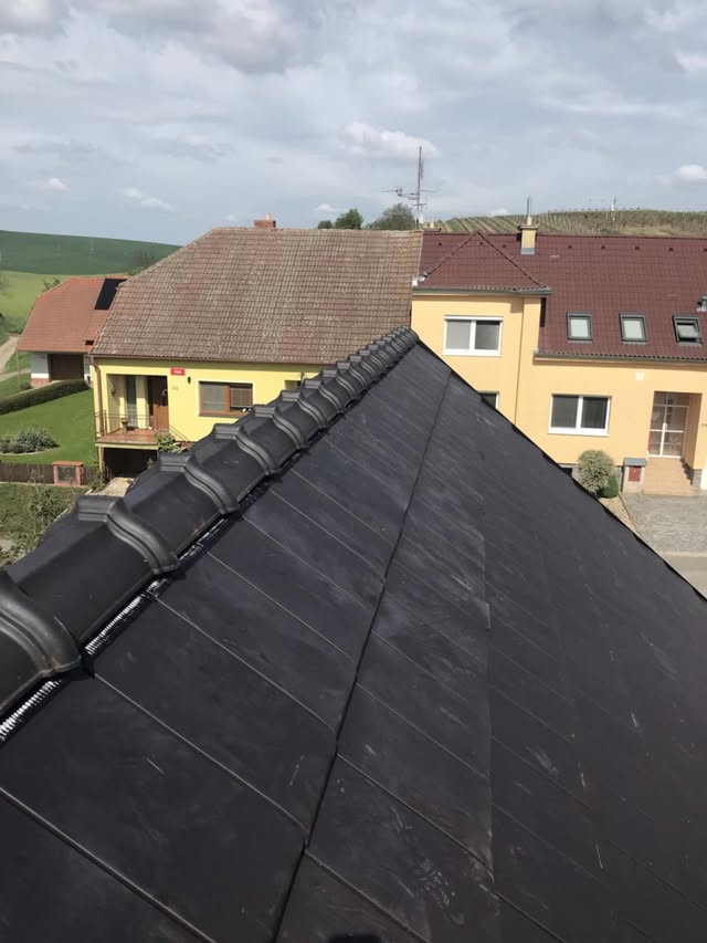 Škridla Tondach Figaro 11 čierna matná engoba - Čejkovice - foto 3