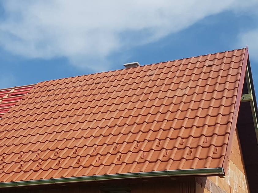 Škridla Tondach Rumba engoba tehlovočervená - Prietržka