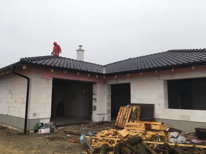 Škridla Tondach Samba 11 čierna engoba - Jakubov - foto 2