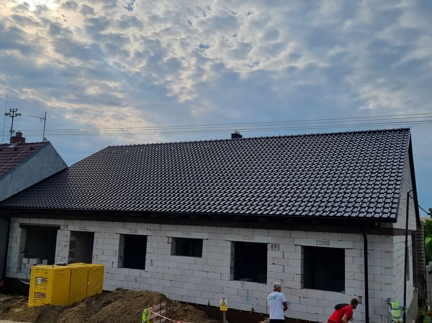 Škridla Tondach Samba 11 čierna glazúra - Nový Podvorov - foto 3