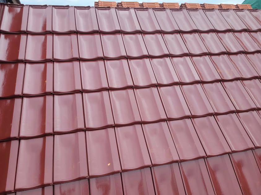 Škridla Tondach Stodo višňová glazúra - Skalica - foto 3