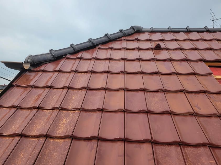 Škridla Tondach Stodo višňová glazúra - Skalica - foto 4