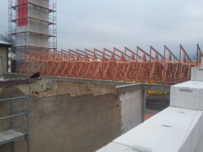 Väzníkový krov - Holíč