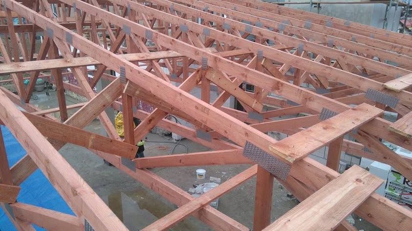 Väzníkový krov - Holíč - foto 4