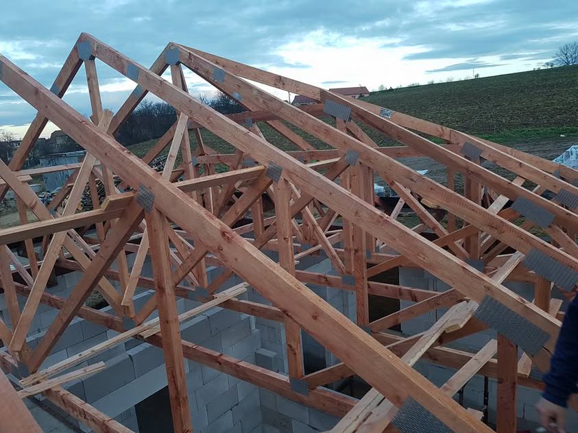 Väzníkový krov - Popudinské Močidľany - foto 3